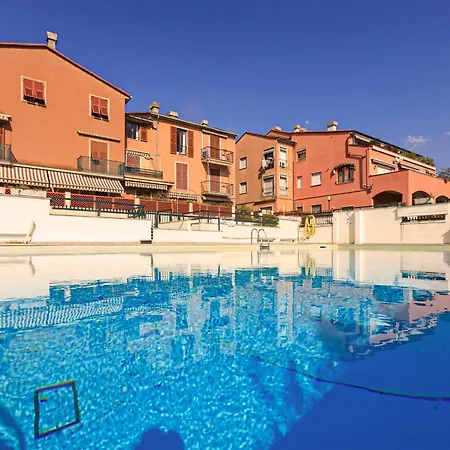 Hébergement de vacances Portofino Essence - Con Scooter Incluso Per Portofino, Piscina E Box - Ideale Per Muoversi Senza Auto! Rapallo