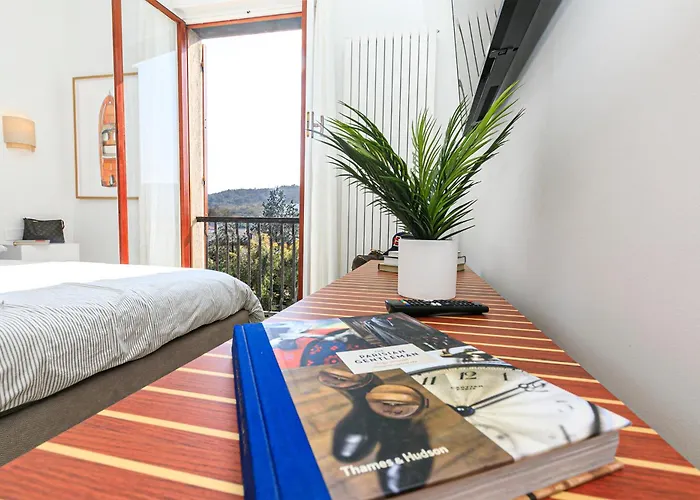 Portofino Essence - Con Scooter Incluso Per Portofino, Piscina E Box - Ideale Per Muoversi Senza Auto! Vakantiehuis